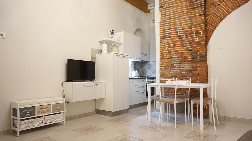 Alessandra Apartment ลุคคา ภายนอก รูปภาพ