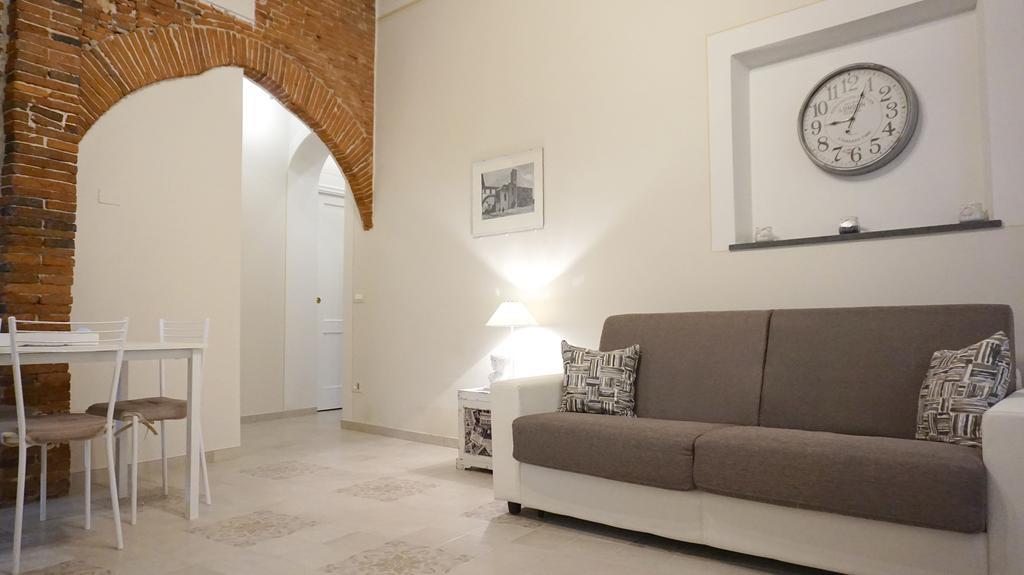 Alessandra Apartment ลุคคา ภายนอก รูปภาพ