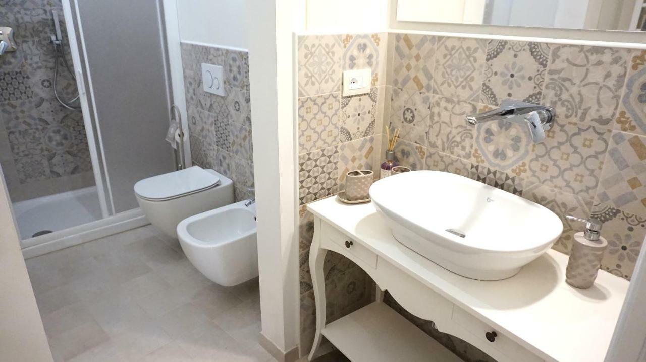 Alessandra Apartment ลุคคา ภายนอก รูปภาพ